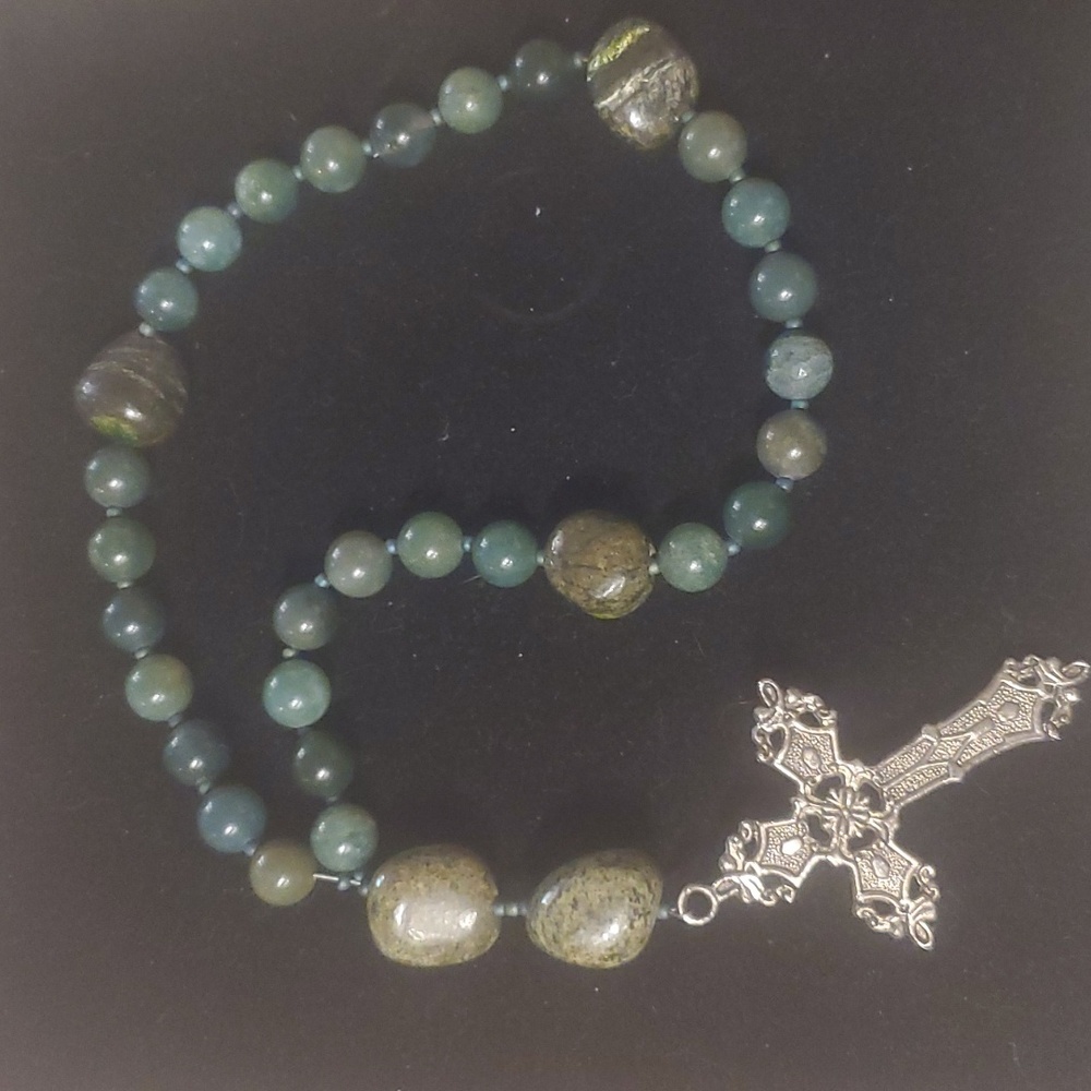 Natural Green Stone Agate Silvertone Cross Chunky Rosary